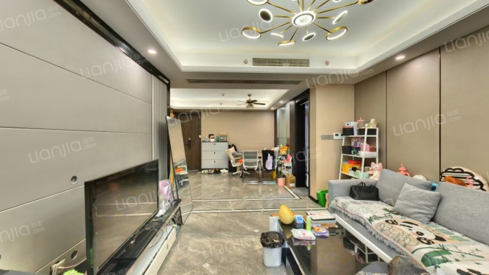 世茂璀璨滨江二手房实景图