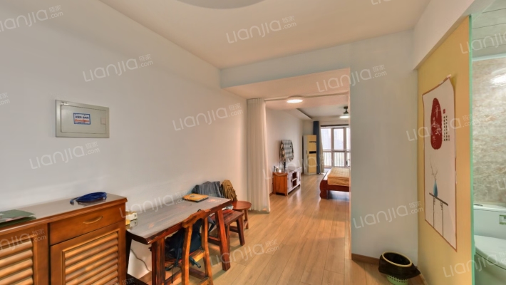 蔚蓝之都二手房实景图