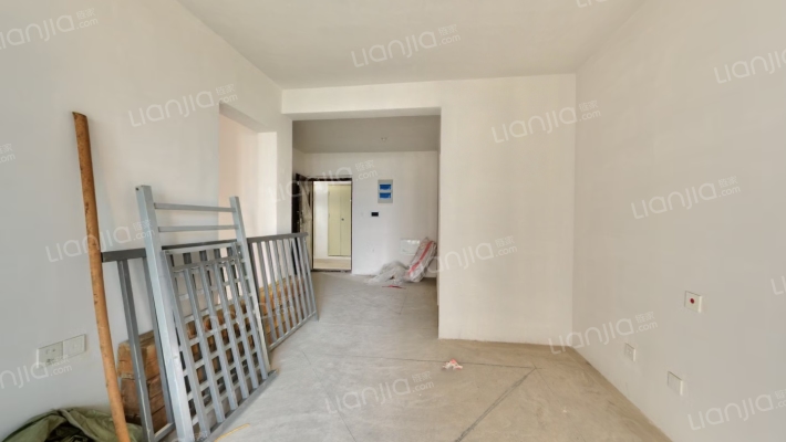 金秋花园二手房实景图