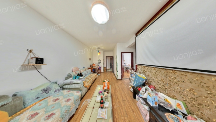 新桥逸景B区二手房实景图