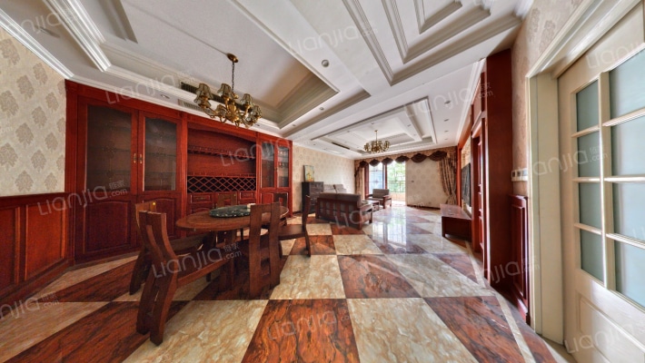 绿地圣罗兰二手房实景图