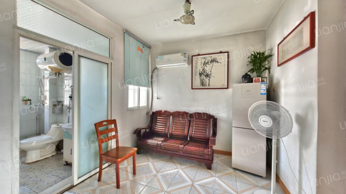 东门新村二手房实景图