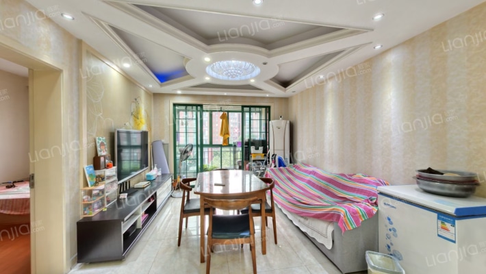 银河湾花园二手房实景图