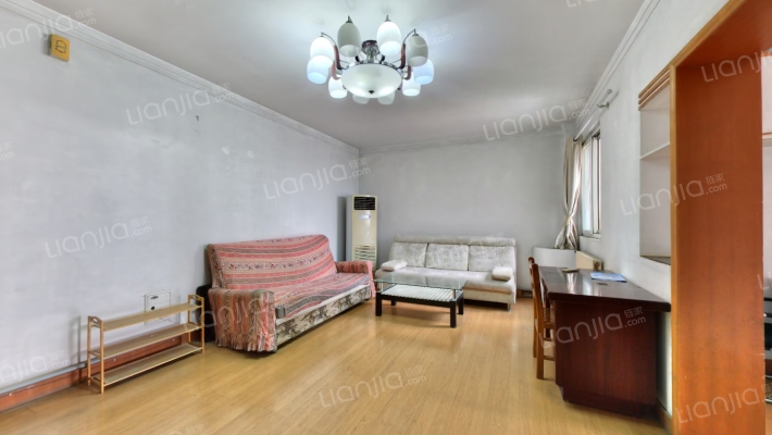 鲁能经纬大厦二手房实景图