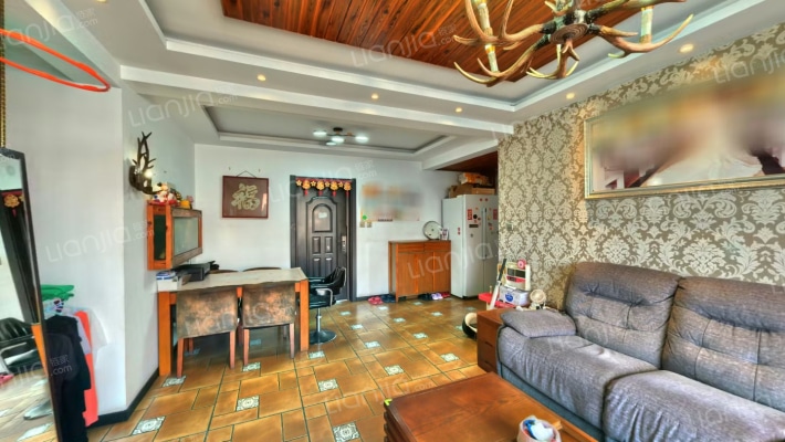 亿海阳光二期二手房实景图