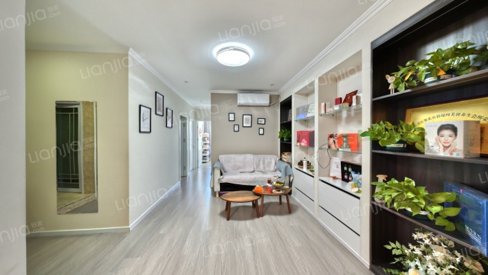 国英一号二手房实景图