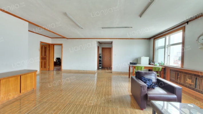 吉华楼二手房实景图