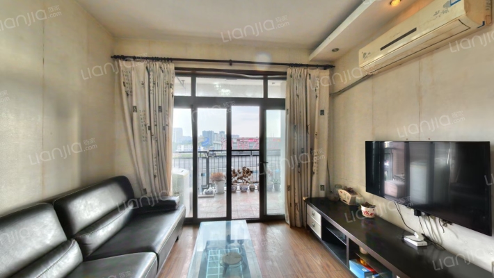 骏逸江南二手房实景图