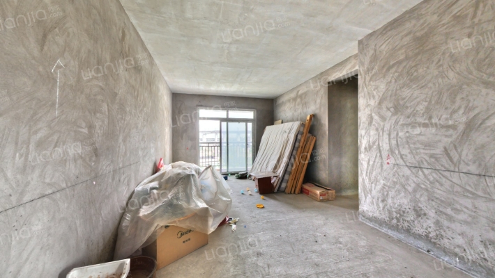 龙润尚城C区二手房实景图