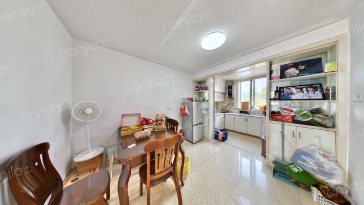 龙景花苑八区二手房实景图