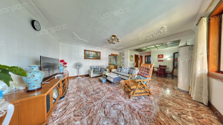 四道街15号二手房实景图