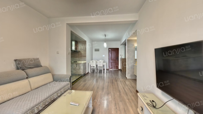 纯水岸东湖三期二手房实景图