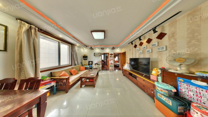 金碧花园二手房实景图