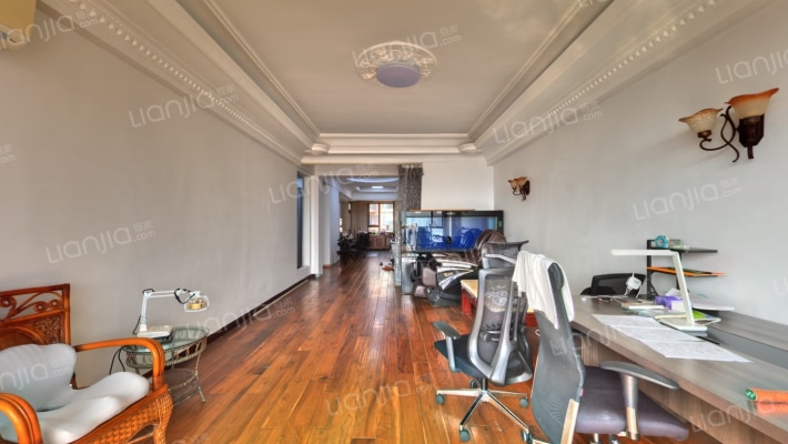 亿达广场二手房实景图