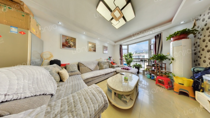 亲水美居二手房实景图