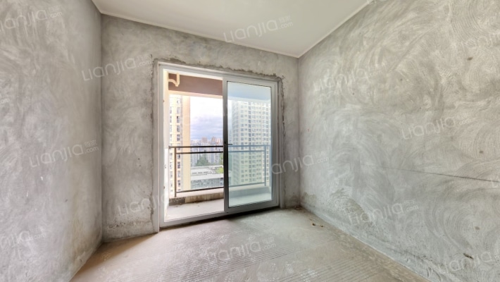 财信新界二手房实景图