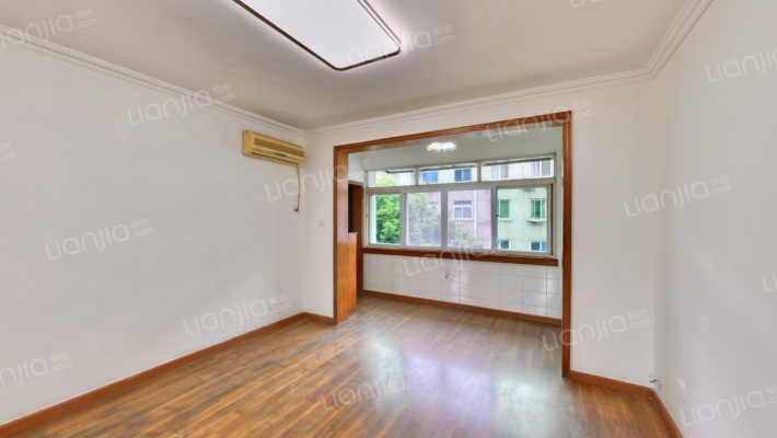 北新路105号二手房实景图