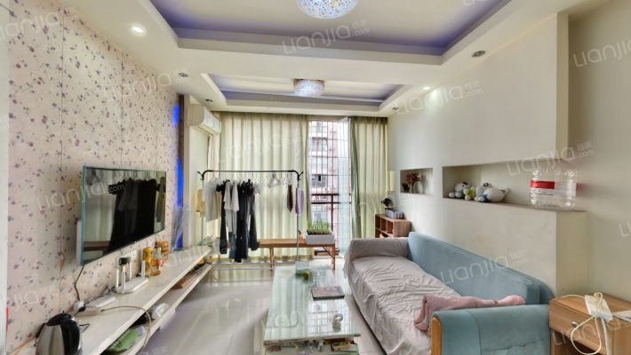 香草天空二手房实景图