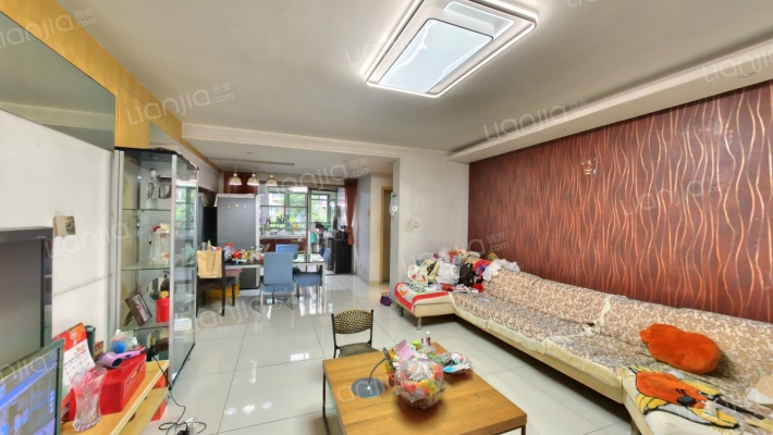 浪琴湾二手房实景图