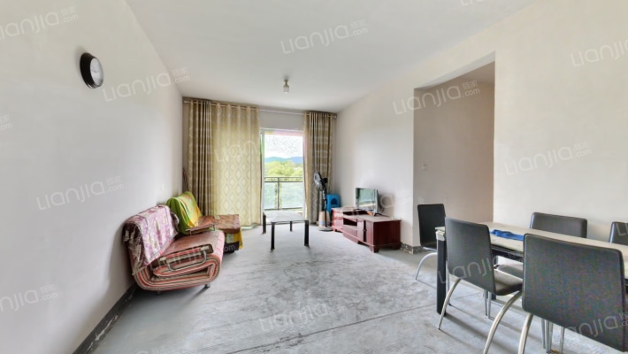 和泓四季B2区二手房实景图