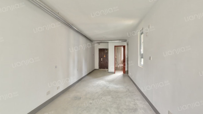 明秀望江苑二手房实景图