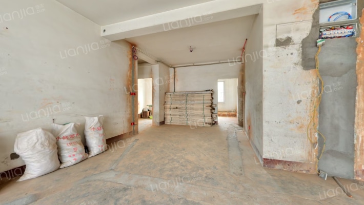 山南电信二手房实景图