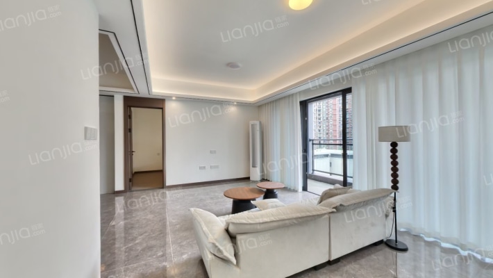 万科清水甲第厚德二手房实景图