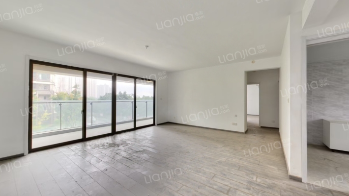 林樾香庭二手房实景图