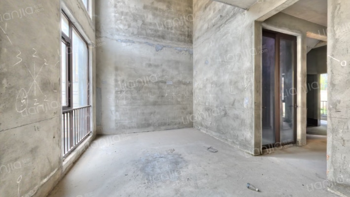 五矿万樾台二手房实景图