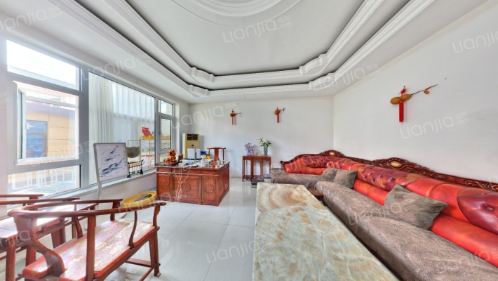 绿洲小区别墅二手房实景图