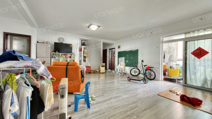 陕西省药品监督管理局家属院二手房实景图