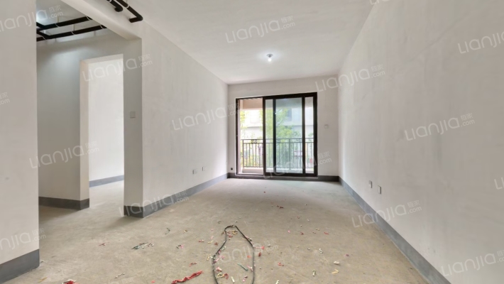 建发央著二手房实景图