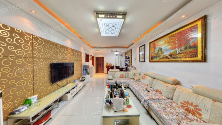 新里卢浮公馆二手房实景图