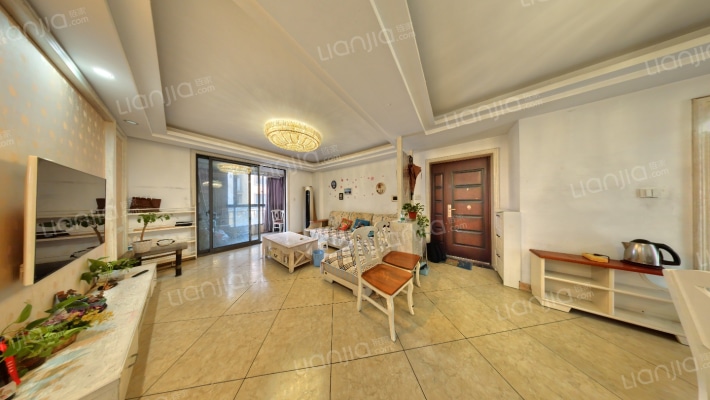 美凯国际寓所二手房实景图