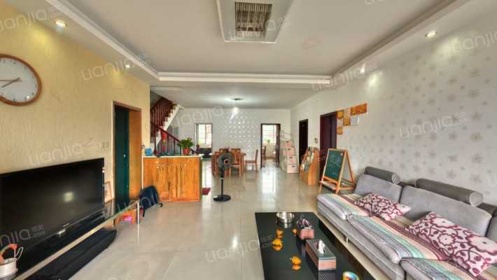 西城公寓二手房实景图