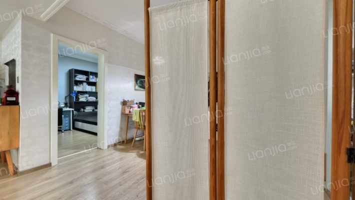 空港16区二手房实景图