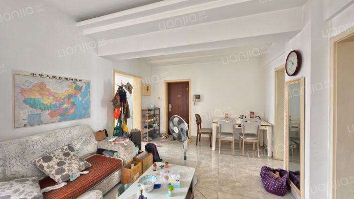 新站中心集贸市场二手房实景图