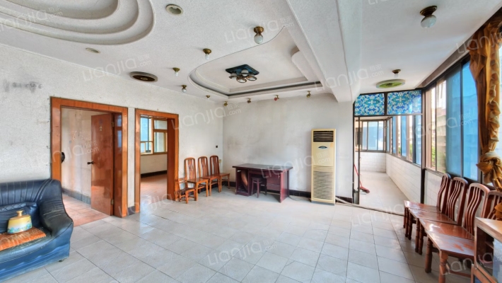 101宿舍二手房实景图