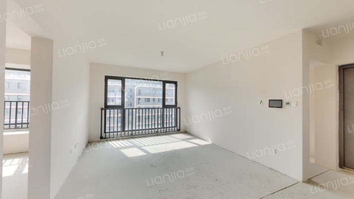 想云湾槿地轩二手房实景图