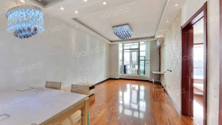 世华泊郡二手房实景图