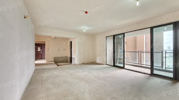 三利云锦二手房实景图