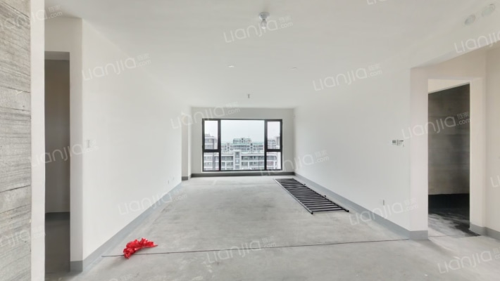 绿城晓月晴川二手房实景图