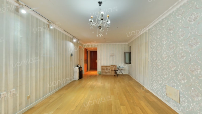 新汇华庭二手房实景图