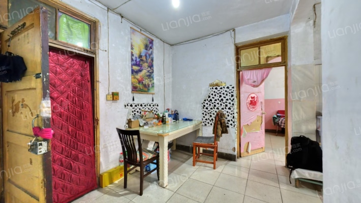 黄河路90号院二手房实景图