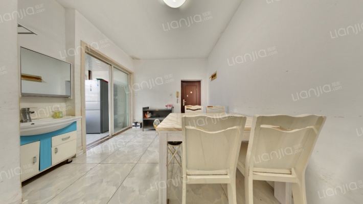 南新村二手房实景图