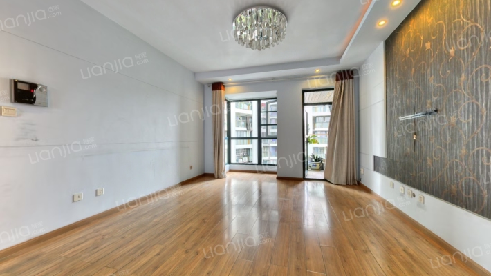 边城香格里二手房实景图