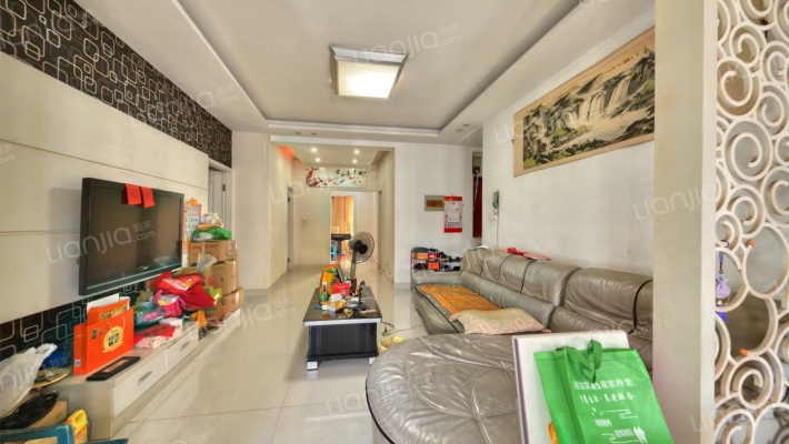 鲈乡苑二手房实景图