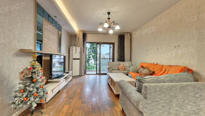 麓山国际帕萨迪纳3组二手房实景图