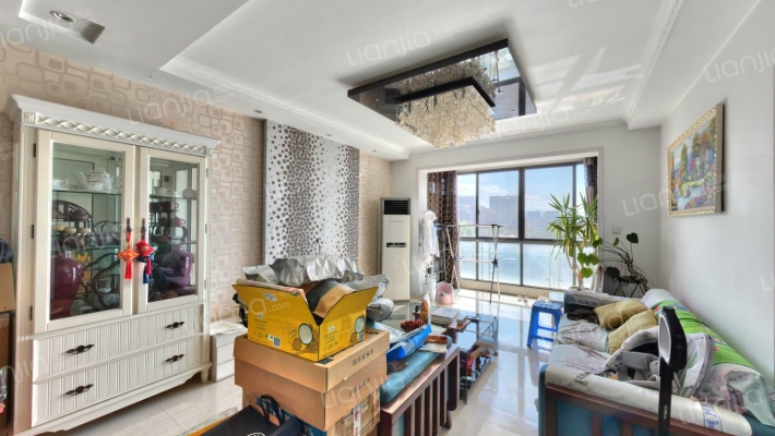 格兰春天一期二手房实景图