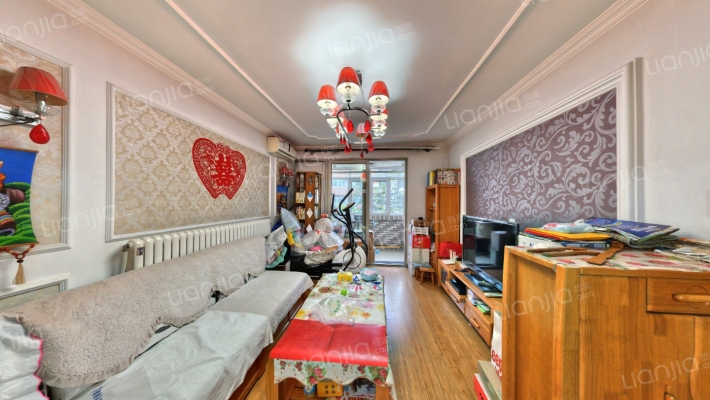 温泉花园B区二手房实景图